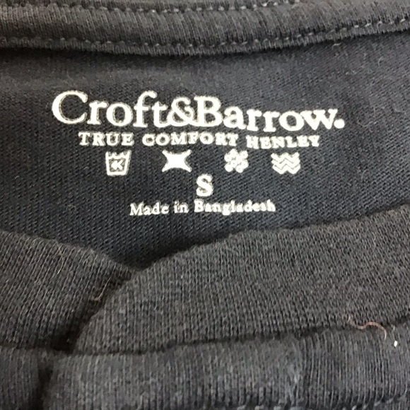 Men’s three button front close tee. - Picture 6 of 6